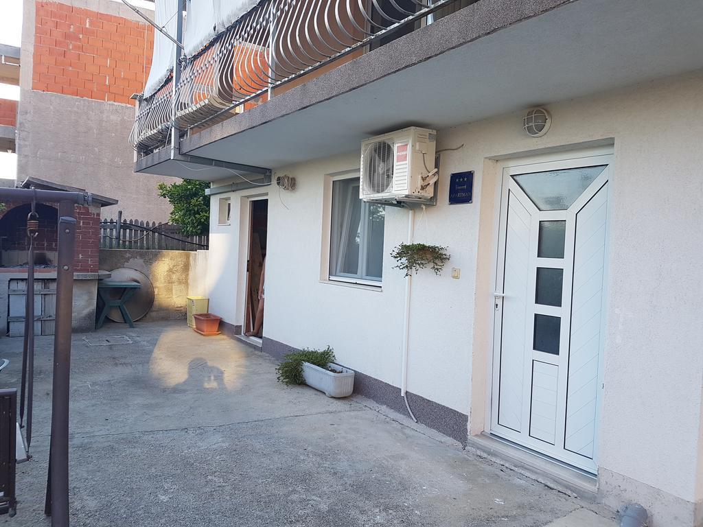 Apartment Roma Kaštela Eksteriør bilde
